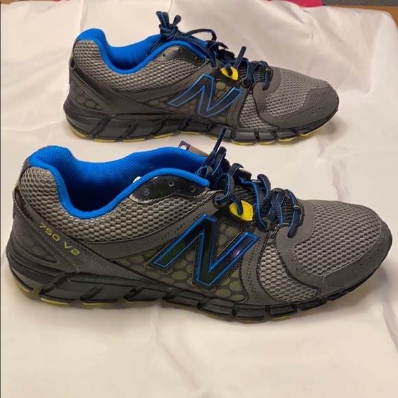 New Balance 750 v2 - Picture 4 of 11